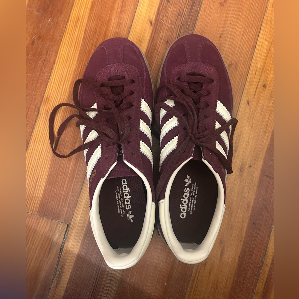 adidas Originals Handball Spezial sneakers in burgundy - Picture 9 of 15